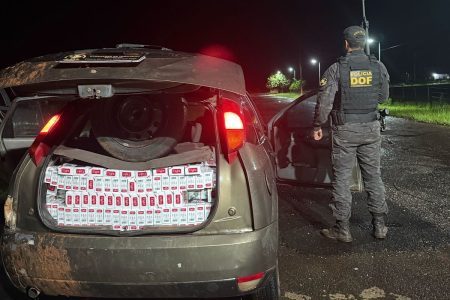 Homem é preso com R$ 60 mil em cigarros e pneus do Pararguai em Ponta Porã