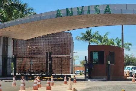 Anvisa determina apreensão de lotes de medicamentos falsificados