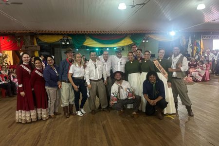 CTG Querência da Saudade é campeão com Xiru e terceiro com mirim em Rodeio de Dourados