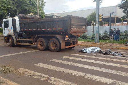 Ciclista morre após ser atropelado por caminhão em cruzamento em Dourados