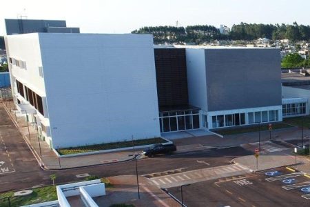 Grávida de gêmeos perde um dos bebês após ser agredida pelo marido