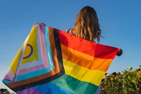 Governo lança site da conferência dos direitos das pessoas LGBTQIA+