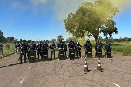 Grupo de Choque Nacional reforça PRF após bloqueios em BRs em MS
