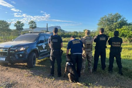 PF e Receita Federal buscam família envolvida com o tráfico de drogas em Corumbá