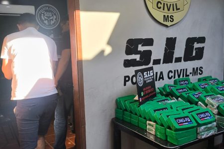 Traficantes presos esta manhã transportavam droga no meio de carga de carne