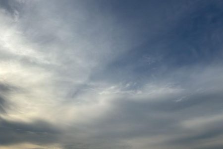 Dia começa com algumas nuvens, mas sol deve predominar à tarde em Ponta Porã