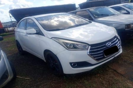 Leilão do Detran tem mais de 150 motos e 32 carros