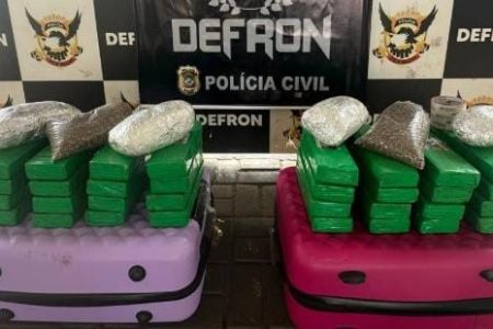 Equipe da DEFRON prende mulher com maconha e sementes da droga na mala