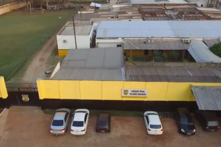 Queda de portão fere policial penal em presídio de Ponta Porã