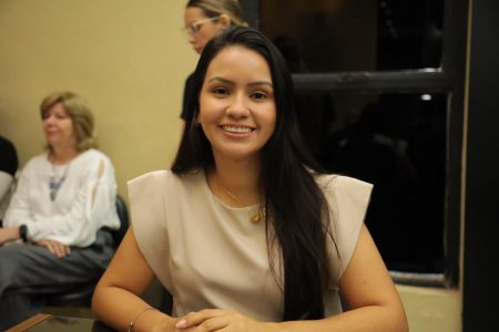 Natália Velasques propõe mais inclusão social e transparência no atendimento à saúde