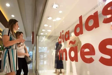 Dia das Mães deve movimentar mais de R$ 14 milhões em Ponta Porã com presentes e comemorações