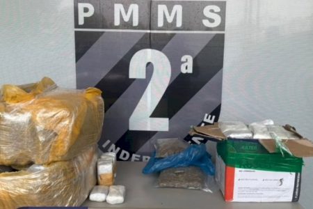 Ex-jogador de futebol do MS e amigo são presos com 41,7 quilos de drogas