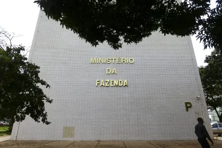 Canetada: Governo publica conjunto de medidas alternativas ao IOF; veja mudanças