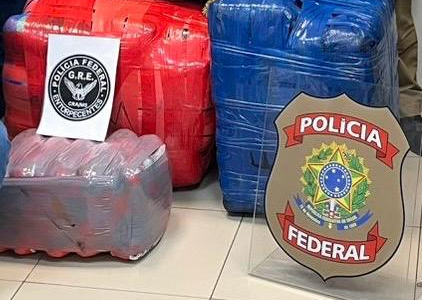 PF apreende 120 quilos de maconha, mas traficantes conseguem escapar