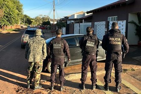 Polícia Federal deflagra operação para desarticular organização criminosa na fronteira