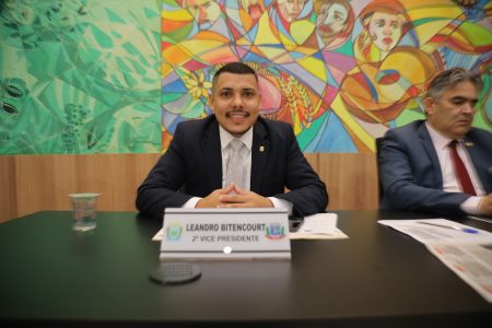 Leandro Bitencourt solicita melhorias urgentes no Flamboyant e no Bairro Júlia Cardinal
