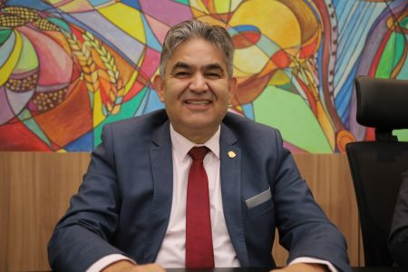 Marcelino Nunes solicita urbanização em Nova Itamarati e melhorias viárias no Jardim Ivone